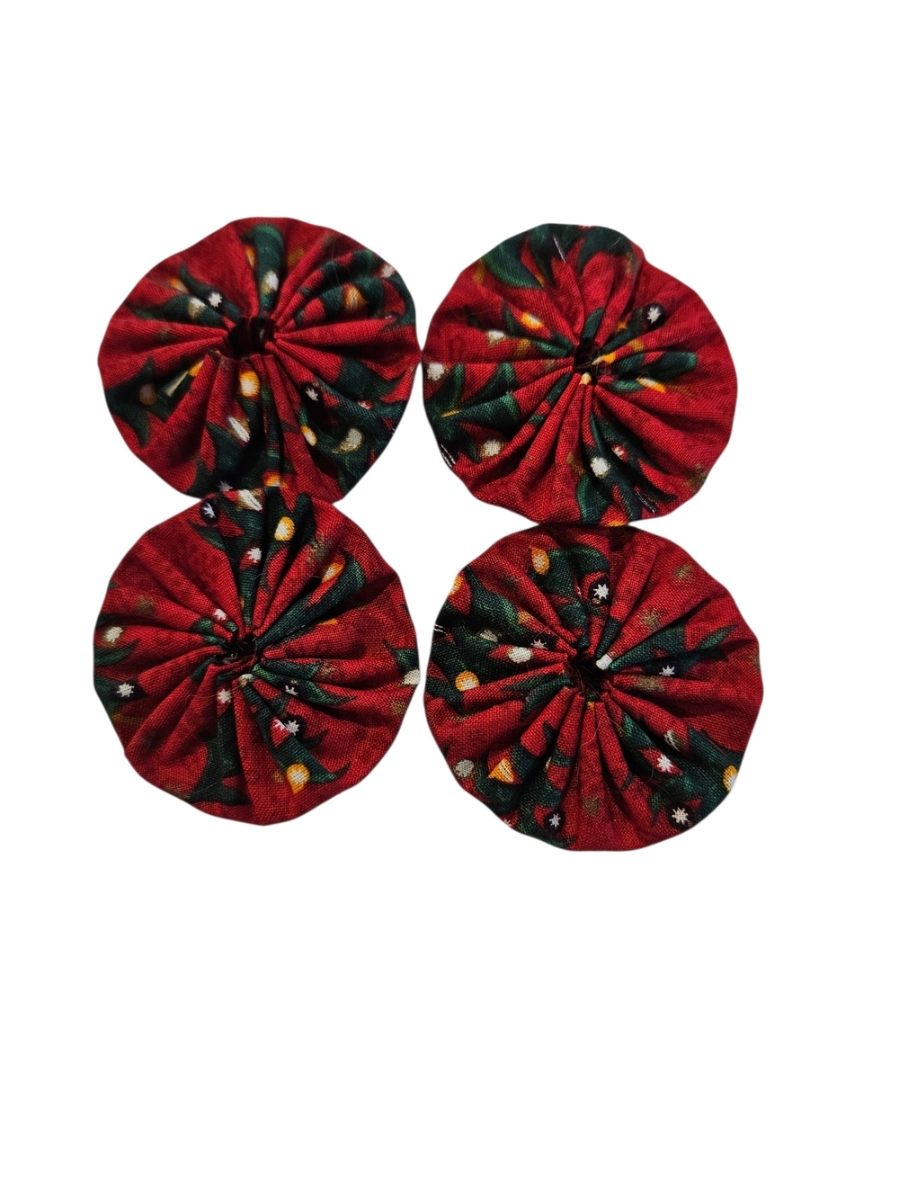Hand Sewn Christmas Fabric Yo Yos, Set of 31,  2 Inches Wide,  4 Fabrics - Picture 10 of 15